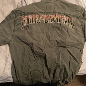 Harley Davidson button up size medium